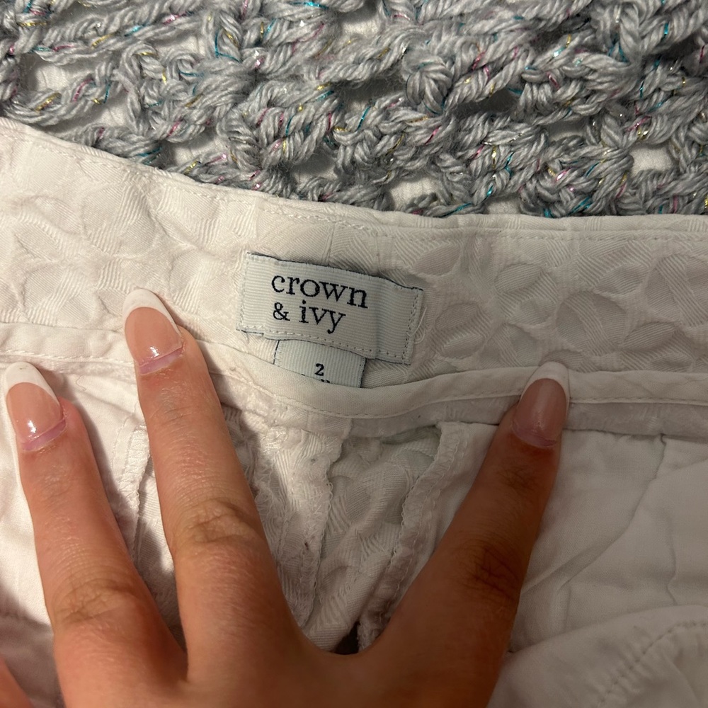 White Crown and Ivy shorts (Size 2)